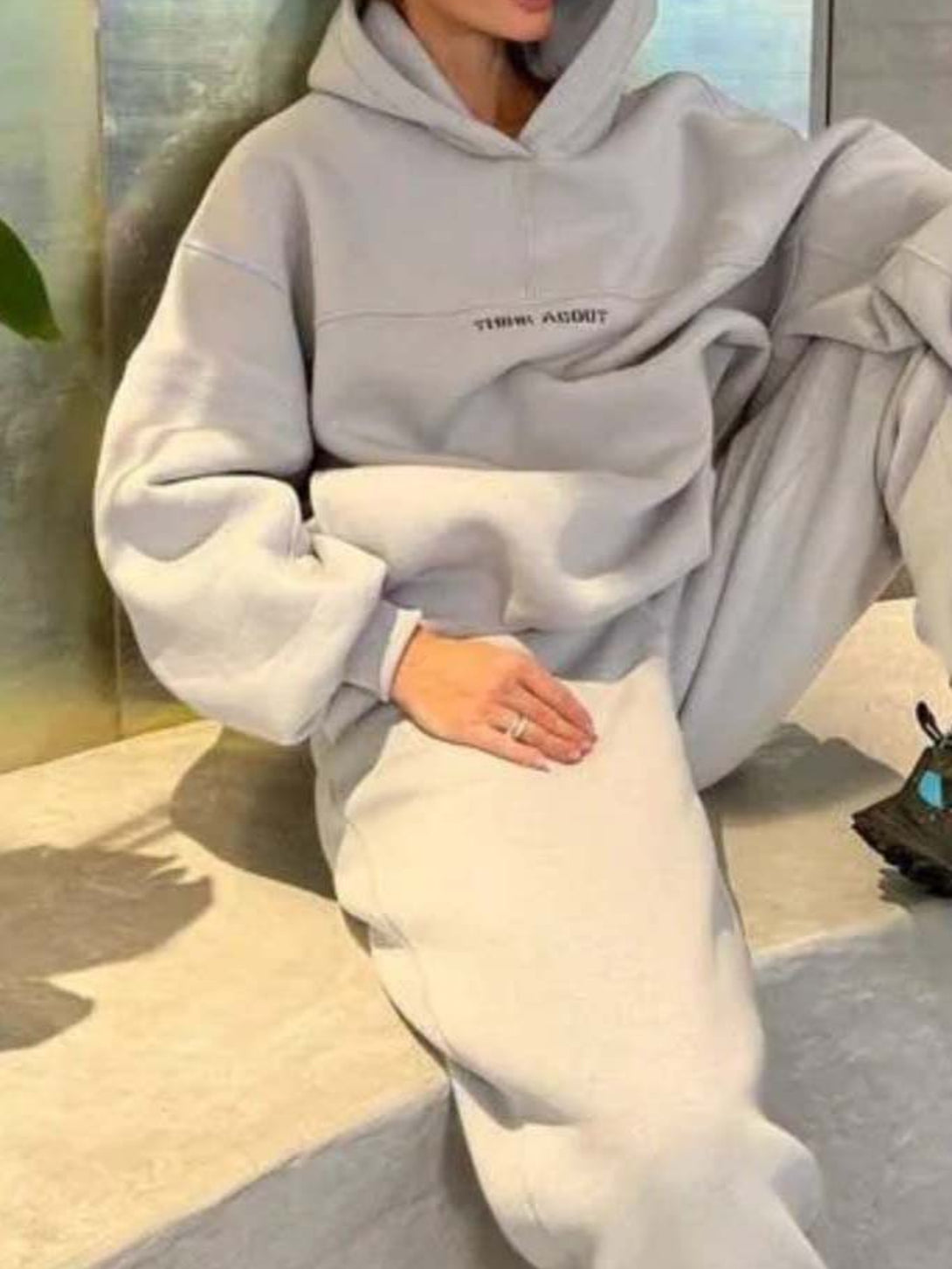 Women's Hooded Sweatshirt And Sweatpants Outfits Gray