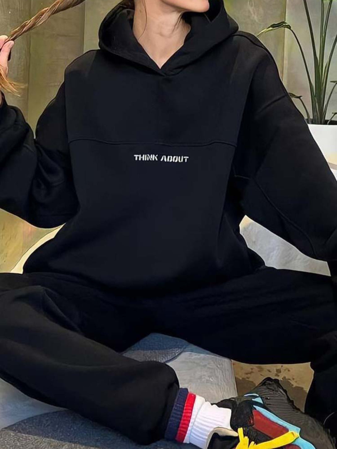 Women's Hooded Sweatshirt And Sweatpants Outfits Black