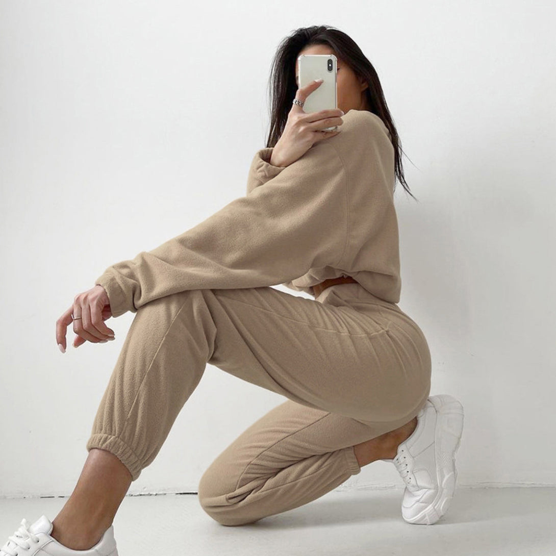 Long Sleeve Elasticized Waistband Sweatsuit Outfits